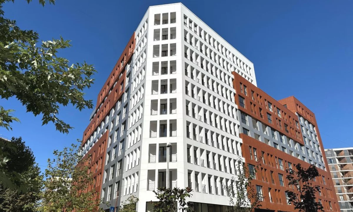 Shtepi ne shitje Apartament ne Tirane, 3+1, Mobilimi E mobiluar, Pagesa 207,800  Euro.