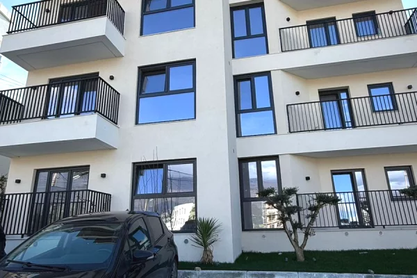 Appartamento in vendita a Tirana 1+1, Arredato