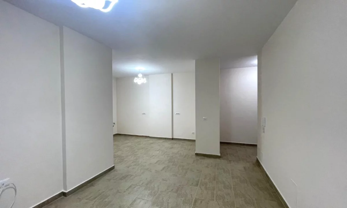 🏢 Jepet me qira ambient per zyre 2+1+2 – Bulevardi i Ri, Rruga Karl Gega