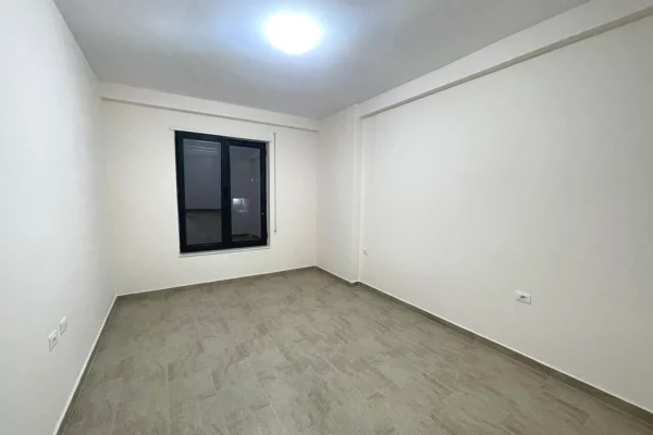 🏢 Jepet me qira ambient per zyre 2+1+2 – Bulevardi i Ri, Rruga Karl Gega