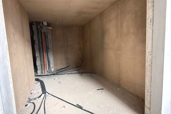 Appartamento in vendita a Tirana 1+1, Vuoto