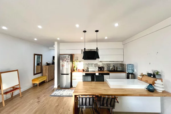 Shtepi me qera Apartament ne Tirane, 2+1, Mobilimi E mobiluar, Pagesa 1,100  Euro.