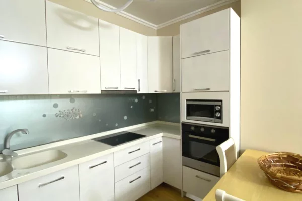 Shtepi me qera Apartament ne Tirane, 1+1, Mobilimi E mobiluar, Pagesa 520  Euro.