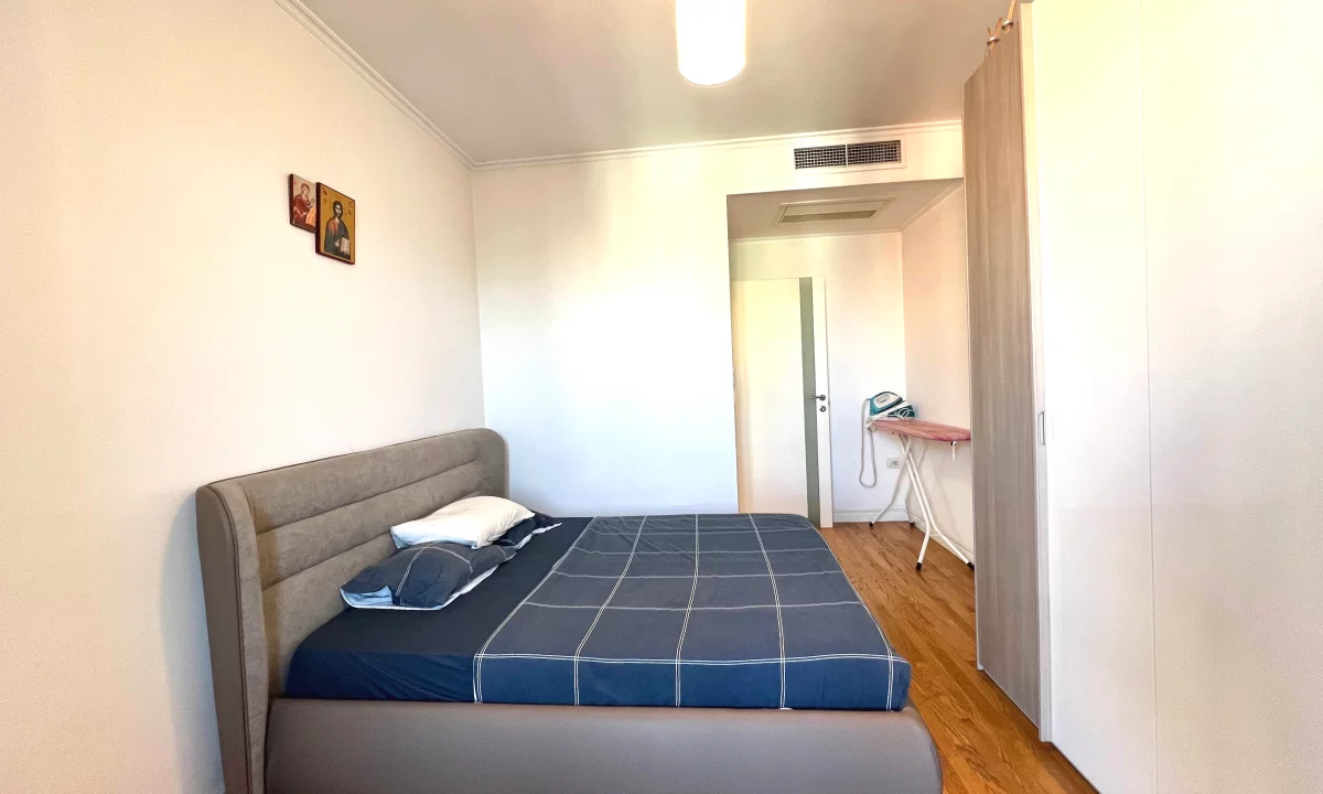 Shtepi me qera Apartament ne Tirane, 2+1, Mobilimi E mobiluar, Pagesa 1,600  Euro.