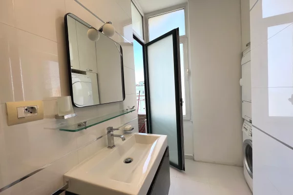 Shtepi me qera Apartament ne Tirane, 1+1, Mobilimi E mobiluar, Pagesa 650  Euro.