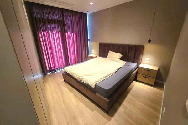 Shtepi me qera Apartament ne Tirane, 1+1, Mobilimi E mobiluar, Pagesa 1,100  Euro.