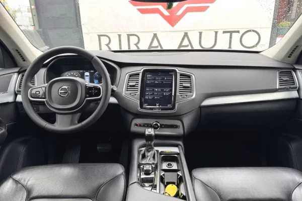 Auto in Vendita a Tirana, Volvo, 2017 Benzine,Kambio Automatik Pagamento 23,900  Euro.