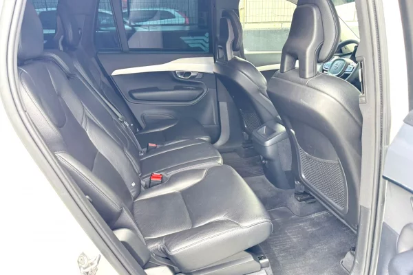 Auto in Vendita a Tirana, Volvo, 2017 Benzine,Kambio Automatik Pagamento 23,900  Euro.