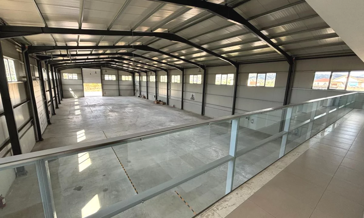 🏭 Jepet Kapanon industrial me qira ne Vore