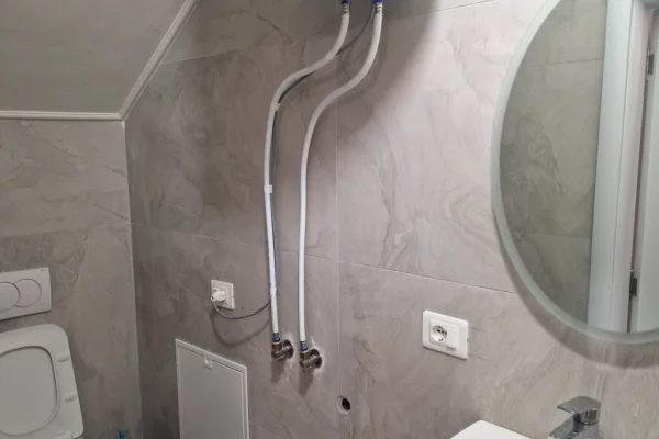 Shtepi me qera Apartament ne Tirane, 2+1, Mobilimi E mobiluar, Pagesa 700  Euro.