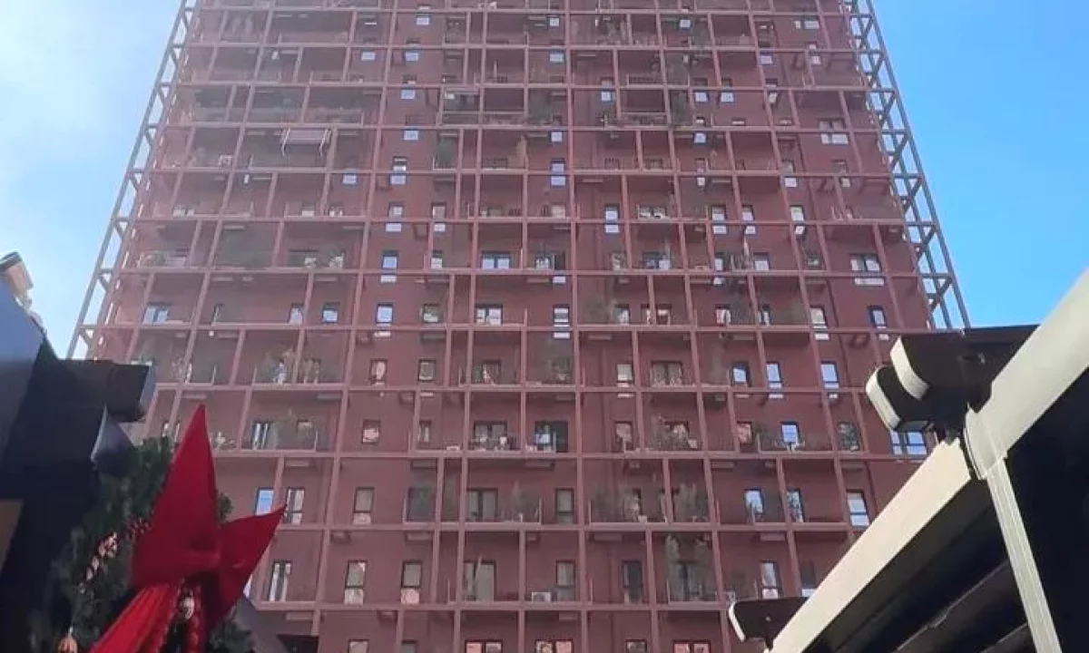 Appartamento in vendita a Tirana 2+1, Arredato