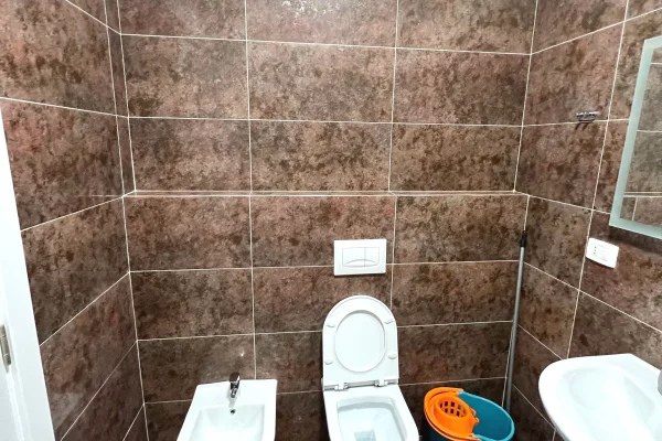 Shtepi me qera Apartament ne Tirane, 2+1, Mobilimi E mobiluar, Pagesa 750  Euro.