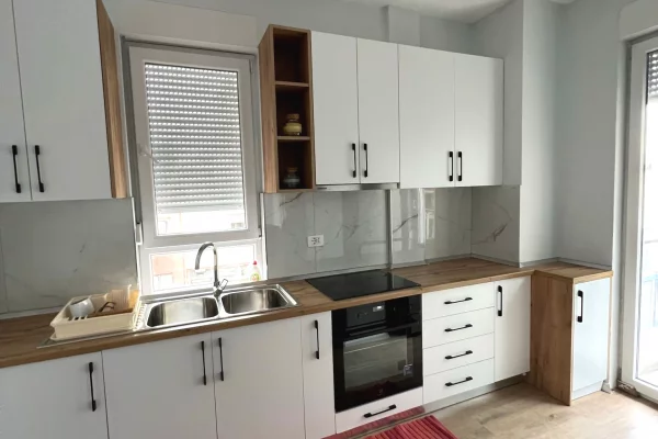 Shtepi me qera Apartament ne Tirane, 2+1, Mobilimi E mobiluar, Pagesa 750  Euro.