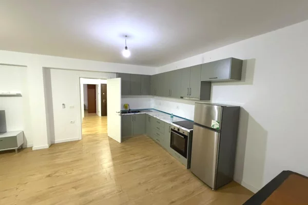 Shtepi me qera Apartament ne Tirane, 3+1, Mobilimi E mobiluar, Pagesa 55,000  Leke.