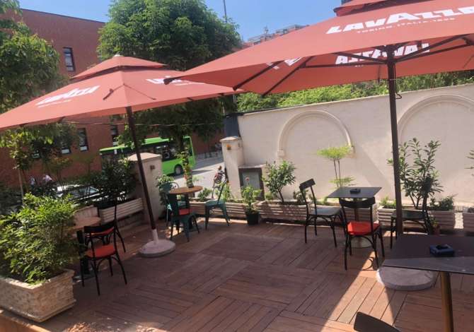 Offerte di lavoro a Tirana, Profession kamarier/e  , , Pagamento Trattabile.