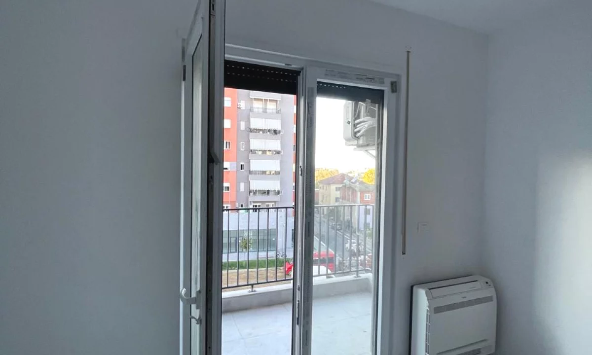 Shtepi me qera Apartament ne Tirane, 1+1, Mobilimi Bosh, pa mobiluar, Pagesa 35,000  Leke.