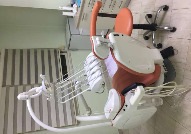 Pajisje biznesi ne shitje ne Tirane - 300,000 Leke