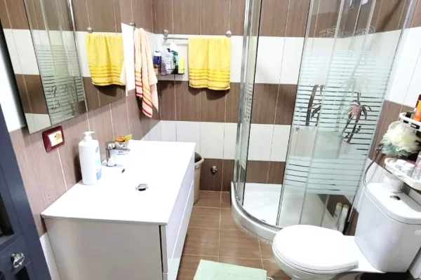 Shtepi ne shitje Shtepi Private ne Kavaje, 1+1, Mobilimi E mobiluar, Pagesa 75,000  Euro.