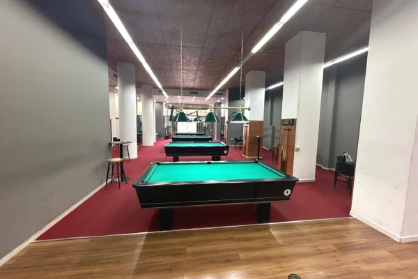 Ambiente Commerciale in Vendita 1+1 a Kavaja - 350,000 Euro