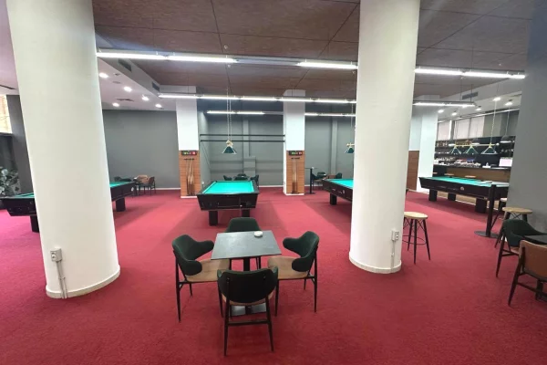 Ambiente Commerciale in Vendita 1+1 a Kavaja - 350,000 Euro