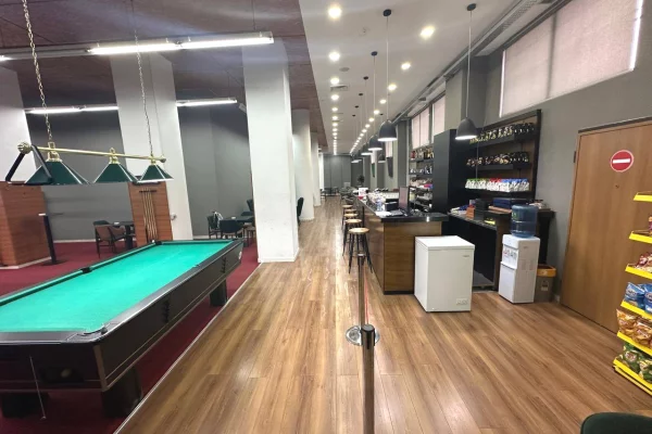 ✔️kati 0 me Siperfaqe 606 m2,lartesi 4.5 m  I cili ka nje me investim  te ri rreth  nje vjecar 🔸️Li