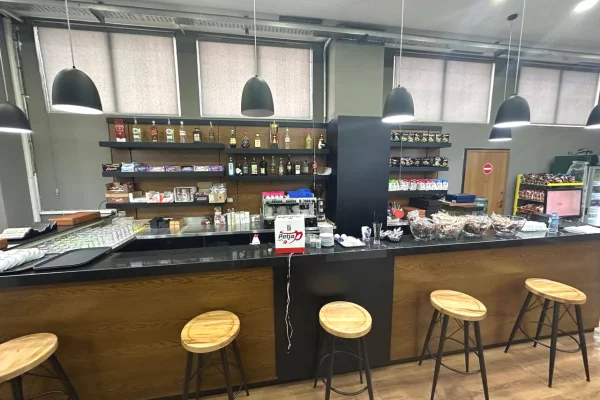 ✔️kati 0 me Siperfaqe 606 m2,lartesi 4.5 m  I cili ka nje me investim  te ri rreth  nje vjecar 🔸️Li