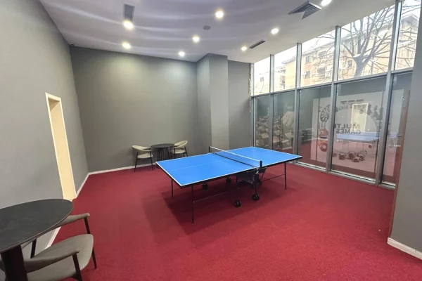 ✔️kati 0 me Siperfaqe 606 m2,lartesi 4.5 m  I cili ka nje me investim  te ri rreth  nje vjecar 🔸️Li