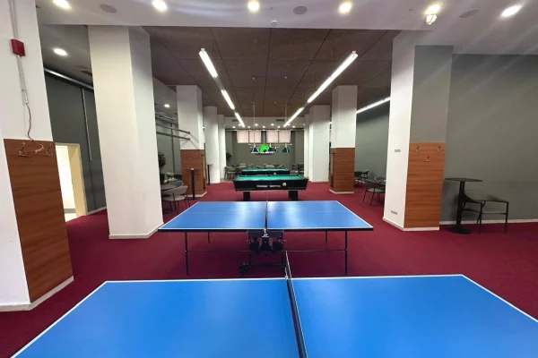 ✔️kati 0 me Siperfaqe 606 m2,lartesi 4.5 m  I cili ka nje me investim  te ri rreth  nje vjecar 🔸️Li