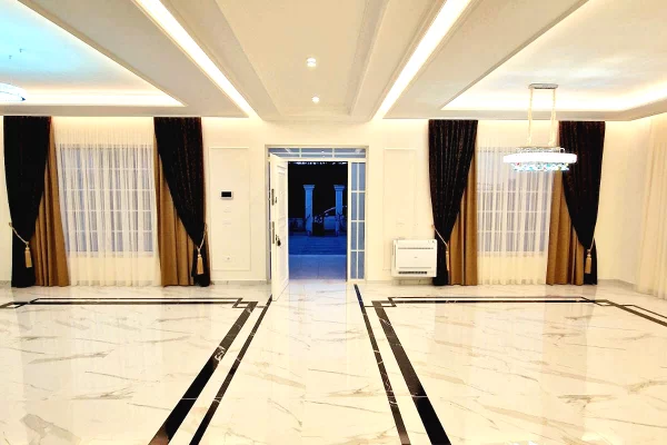 Shtepi ne shitje Vila Luksoze ne Kavaje, 3+1, Mobilimi Pjeserisht e mobiluar, Pagesa 315,000  Euro.