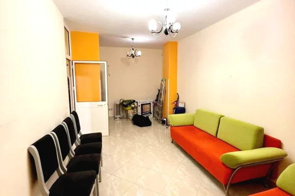 Shtepi ne shitje Apartament ne Kavaje, 1+1, Mobilimi E mobiluar, Pagesa 41,900  Euro.