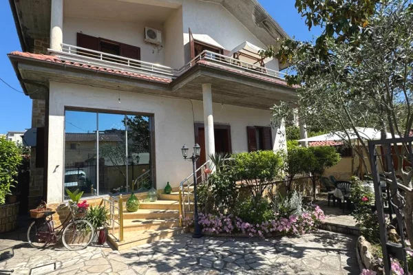 Shtepi ne shitje 3+1 ne Kavaje - 200,000 Euro