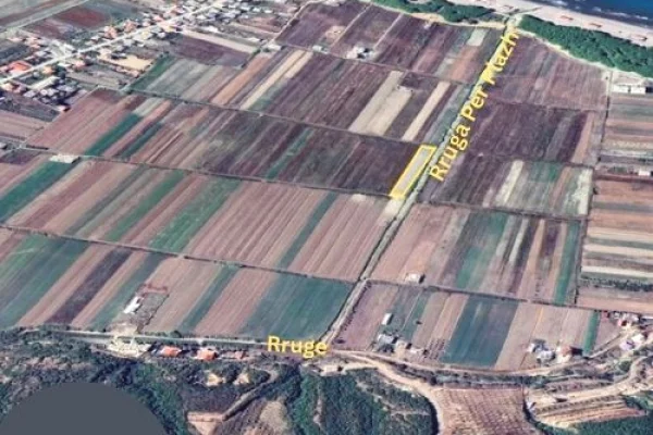 🌊✨ Toke ne Shitje ne Spille – Super Mundesi Investimi vetem 450 m nga Deti! 🏡📈