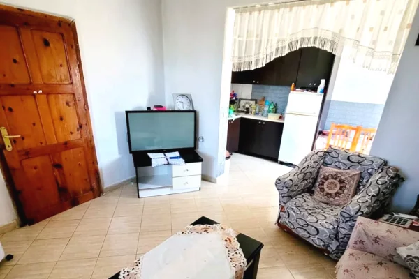 Shtepi ne shitje Shtepi Private ne Kavaje, 2+1, Mobilimi E mobiluar, Pagesa 115,000  Euro.