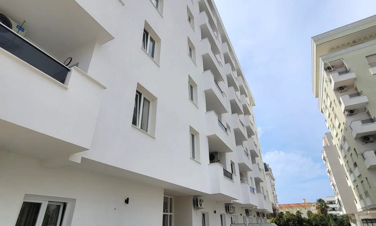 Shtepi ne shitje Apartament ne Kavaje, 2+1, Mobilimi Bosh, pa mobiluar, Pagesa 102,000  Euro.