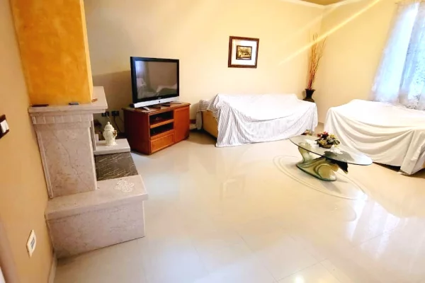 Shtepi ne shitje Shtepi Private ne Kavaje, 3+1, Mobilimi E mobiluar, Pagesa 190,000  Euro.