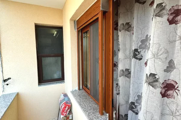 Shtepi ne shitje Apartament ne Kavaje, 2+1, Mobilimi E mobiluar, Pagesa 50,000  Euro.