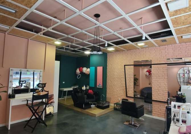 SHITET BIZNESI PARUKERI & ESTETIKE NE BLLOK !