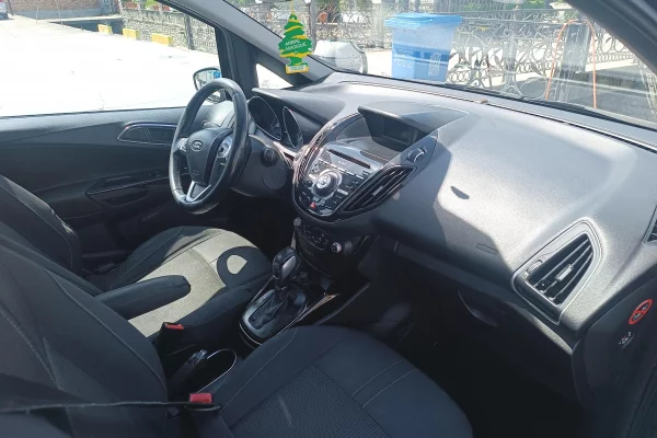Auto in Vendita a Berat, Ford, 2014 Benzine,Kambio Automatik Pagamento 5,350  Euro.