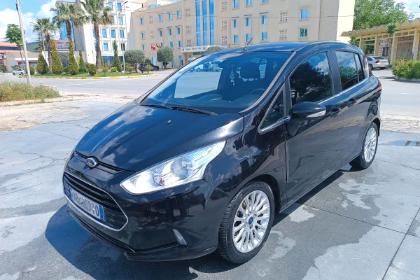 Auto in Vendita a Berat, Ford, 2014 Benzine,Kambio Automatik Pagamento 5,350  Euro.