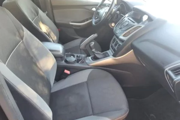 Auto in Vendita a Berat, Ford, 2012 gasoline-gas,Kambio Manual Pagamento 5,350  Euro.