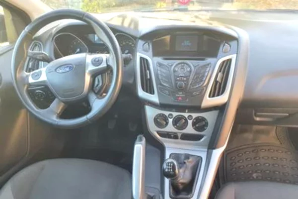 Auto in Vendita a Berat, Ford, 2012 gasoline-gas,Kambio Manual Pagamento 5,350  Euro.