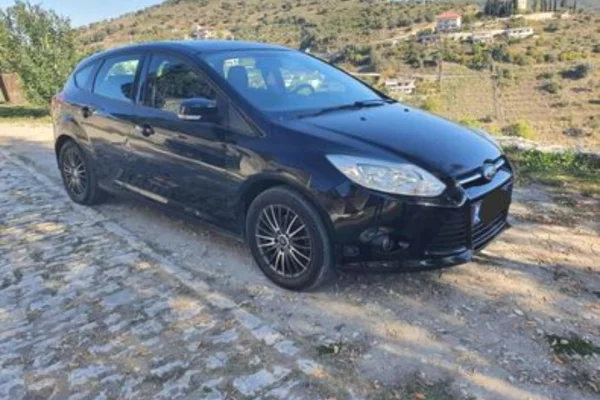 Auto in Vendita a Berat, Ford, 2012 gasoline-gas,Kambio Manual Pagamento 5,350  Euro.