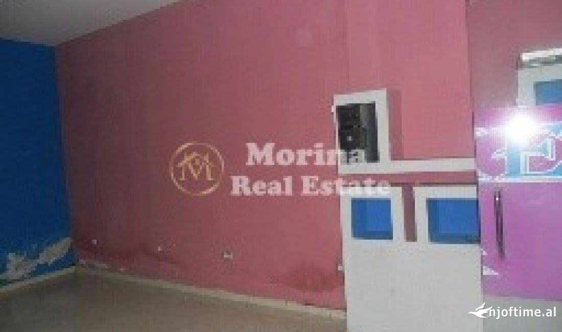 Shitet Ambient Biznesi/dyqan, ne Fresk, 32000 Euro