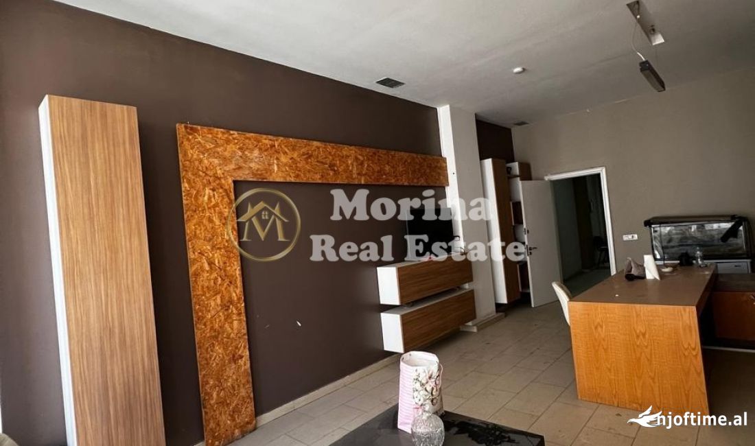 SHITET AMBIENT BIZNESI, Rruga e Kavajes–Ish Parku I Autobuzave , 140,000 Euro.