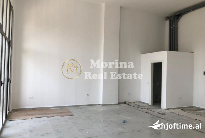 Ambiente Commerciale in Affitto 3+1 a Tirana - 600 Euro