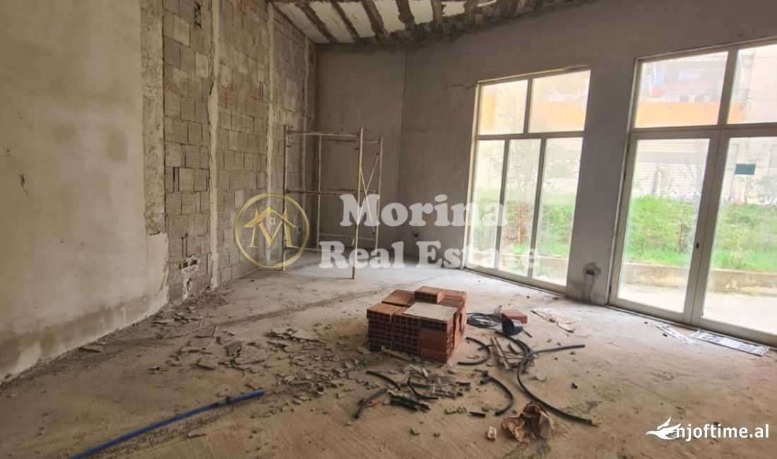 Shitet Ambient Biznesi, te Liqeni i Thate, 198 000 Euro