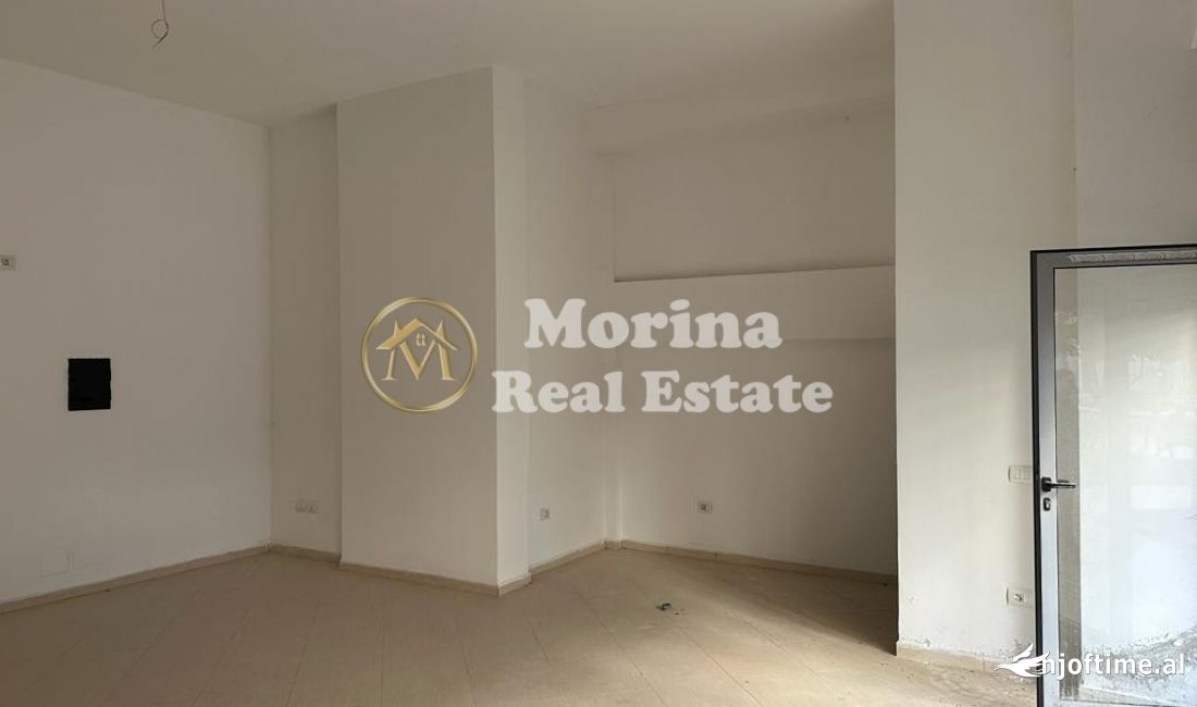 Shitet Ambient Biznesi/Dyqan, te Rruga Astrit Losha, 53000 Euro