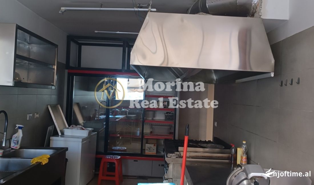 Qera: Ambjent biznesi, prane QSUT, 700 euro/muaj