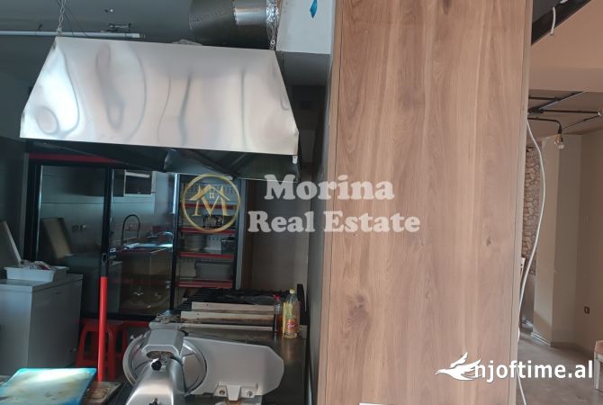 Ambiente Commerciale in Affitto 2+1 a Tirana - 700 Euro