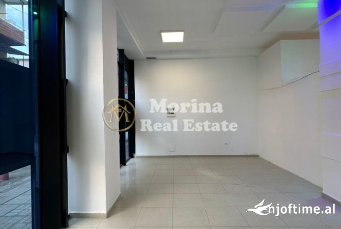 Qera, Ambient Biznesi, Rruga Bardhyl, 850 Euro/Muaj.